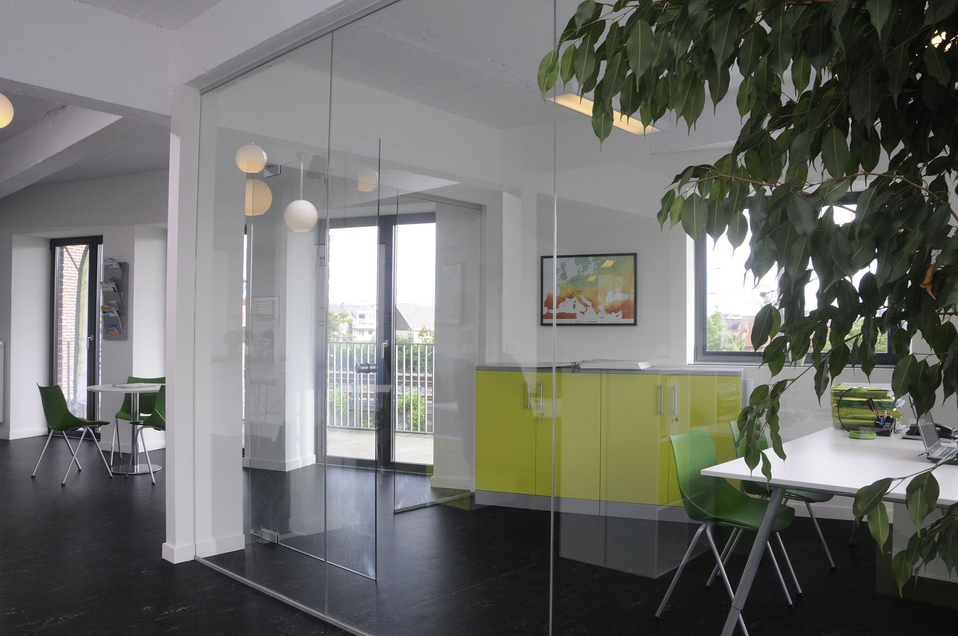 Glass walls - Glaswerken Dresselaers